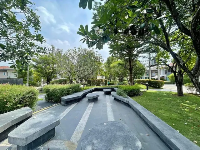 4-bedroom villa for rent in Saransiri