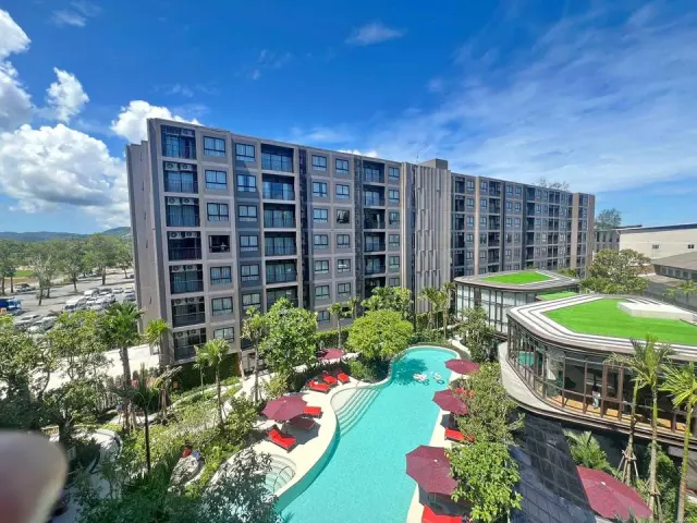 Selling 1-bedroom condominium in The BASE Cherngtalay