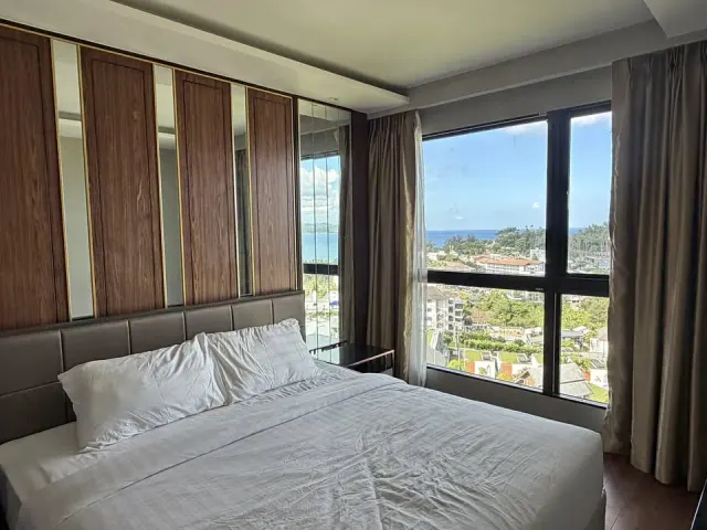 Selling 2-bedroom apartment in Mida Grande Resort Phuket