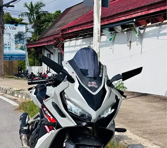 For rent Honda CBR650R 2023