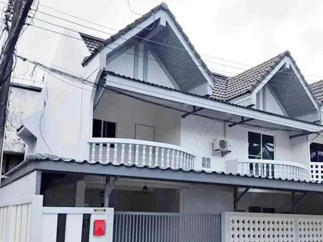For rent 3 beds townhouse in Kathu