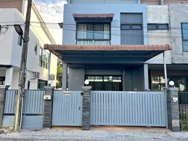 For rent 2-bedroom house in Kathu