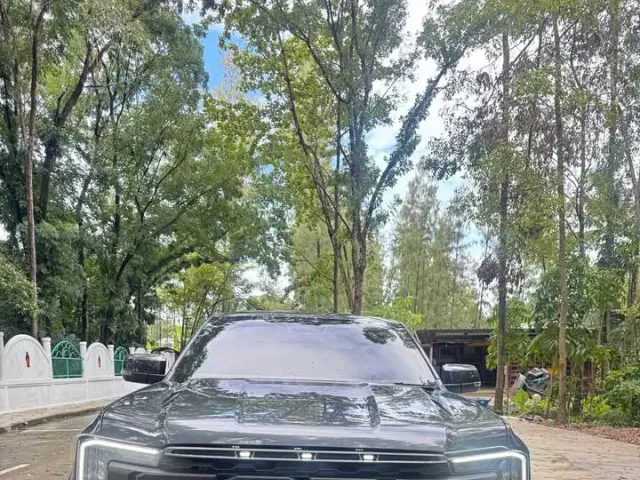 For rent Ford Ranger Sport