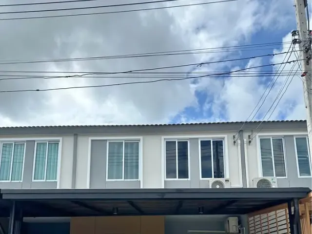 Townhouse 3 bedrooms in Pruksa Ville Chaofah-Thep Anusor