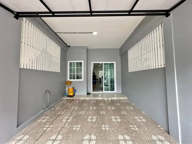 For rent 2-bedroom townhouse in Kathu