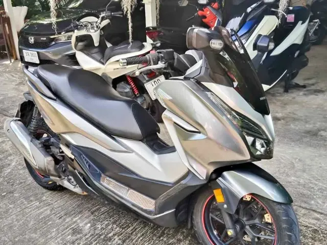 Rent Honda Forza 300cc
