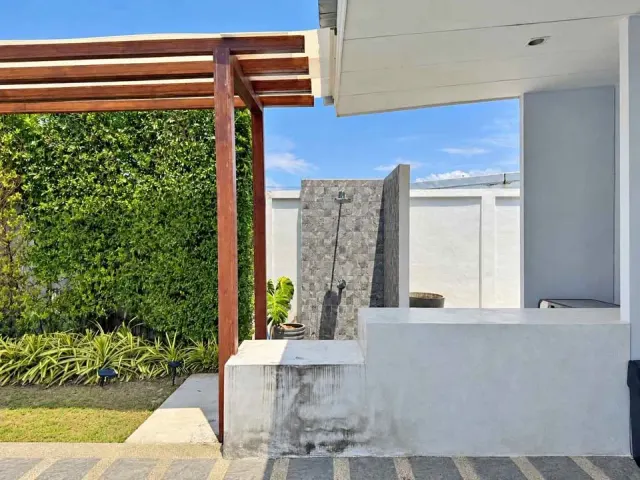 For rent 3-bedroom villa in Thalang