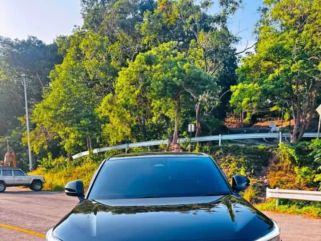 Rent Honda HR-V 2026