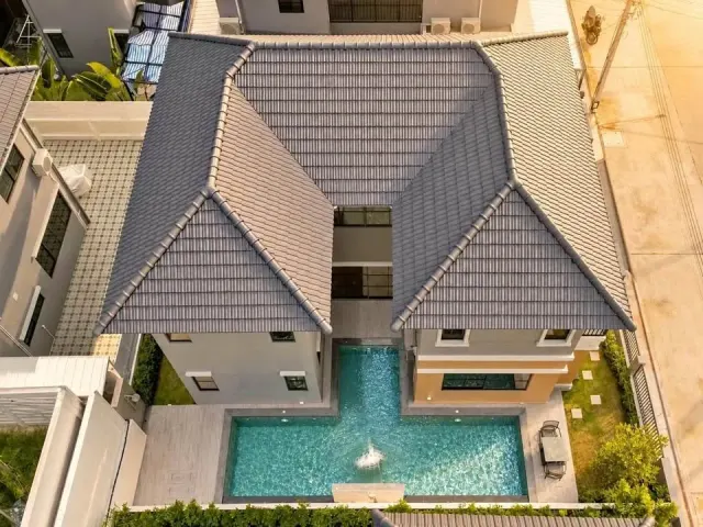 For rent 4-bedroom villa