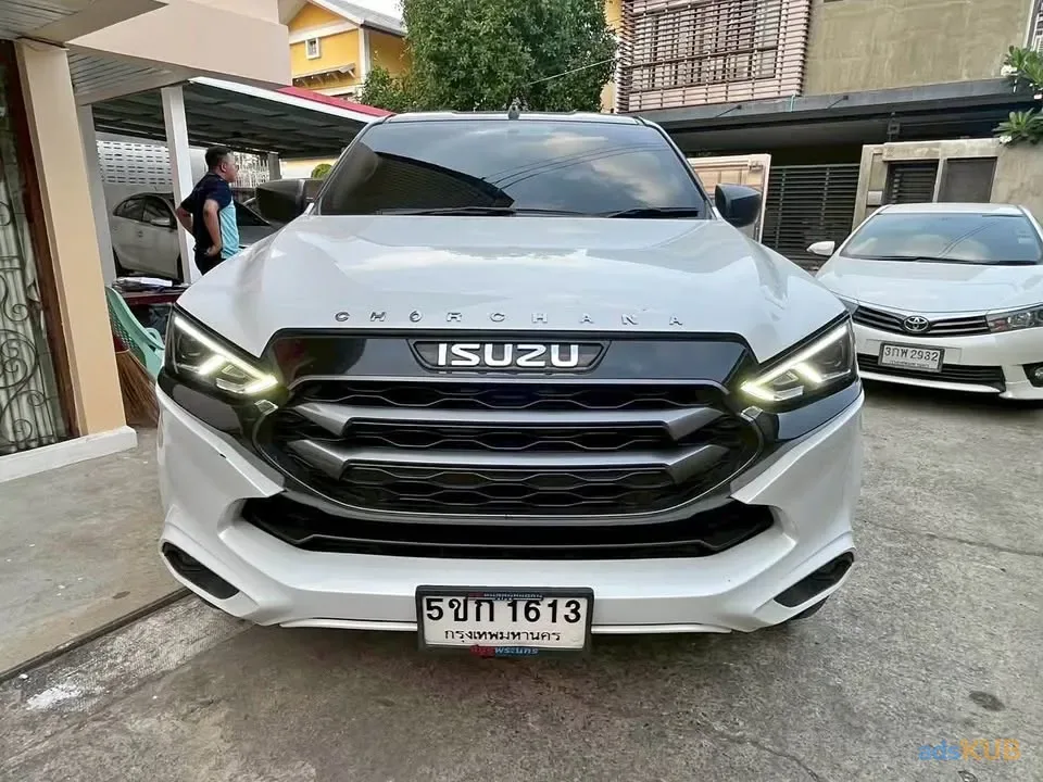 For rent Isuzu MU-X 2023