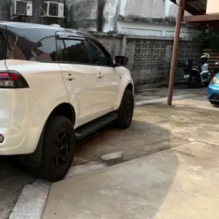 For rent Isuzu MU-X 2023