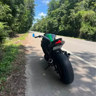 Rent Kawasaki Z1000 2020