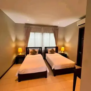 For rent 3-bedroom villa in Baan Wana Pool Villas