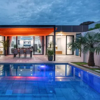 Selling villa 2 bedrooms in Rawai