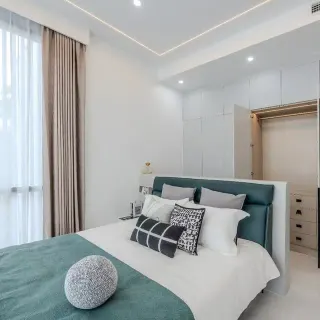 For rent 4-bedroom villa with pool in Chalong