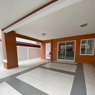Townhouse for sale 3 bedrooms in Kathu
