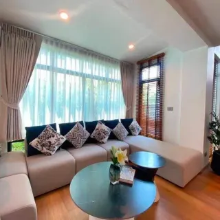House for sale 4 bedrooms in Kathu