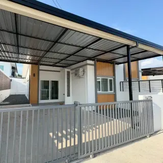 For rent 2-bedroom house in Pa Khlok