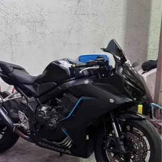 ให้เช่า Honda CBR650R 2023