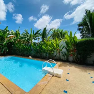 Rent 3-bedroom villa with a pool in Rawai