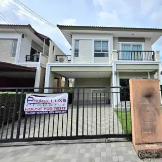 Townhouse for rent 3 bedrooms in Kathu
