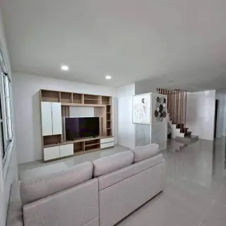 2 Bedroom Townhouse for Rent in Chalong