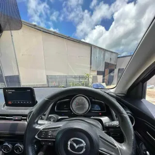 Selling Mazda 2 2018