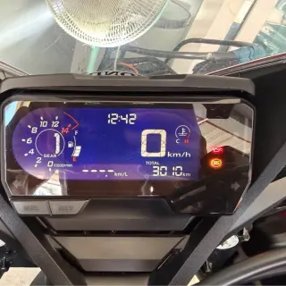 Selling Honda CBR 650R 2023