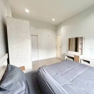 For rent 2-bedroom townhouse in The Rich Palai