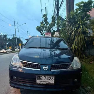 Selling Nissan Tiida 2006