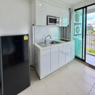 For rent 1-bedroom apartment in Centrio Condominium
