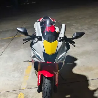 Selling Yamaha R7 2022