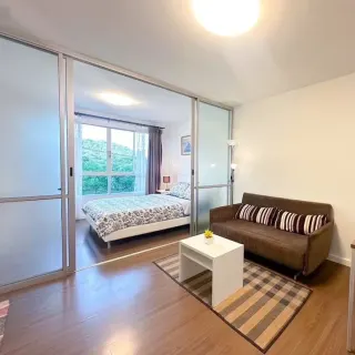 For rent 1-bedroom apartment in Dcondo Creek Condominium