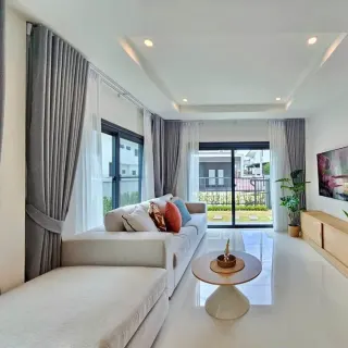 For rent 4-bedroom villa in Supalai Lake Ville