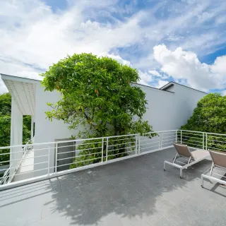 Urgent sale: spacious villa with swimming pool, 4 bedrooms, in Wallaya, Bang Tao.