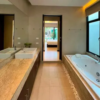 For rent 3-bedroom villa in Baan Wana Pool Villas
