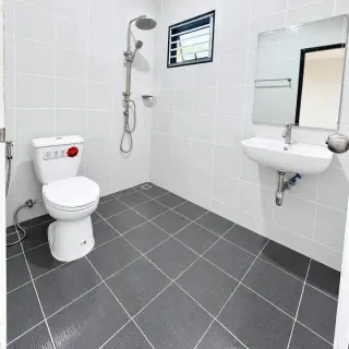 For Sale: 2 Bedroom Townhouse in Tawan Place Manik