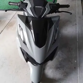 Rent Honda Click 160