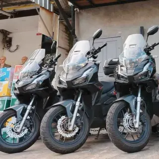 Rent Honda ADV 160