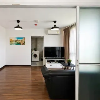 1 Bedroom Condo for Sale in The wide condo