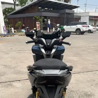 Selling Honda Forza 300 2020