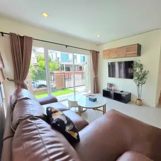 Townhouse for rent 3 bedrooms in Kathu