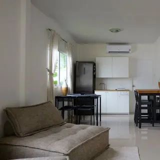 For rent 2-bedroom townhouse in Thalang