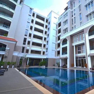 For rent 1-bedroom apartment in Patong Loft Condominium