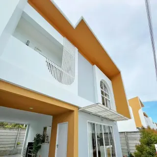 Townhome for Rental at Baan Sirarom Townhome