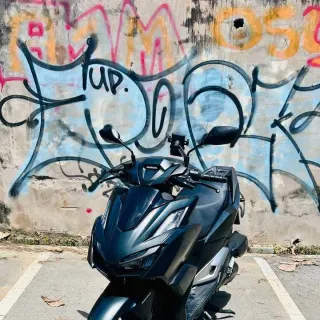 Selling Honda Click 160 2022