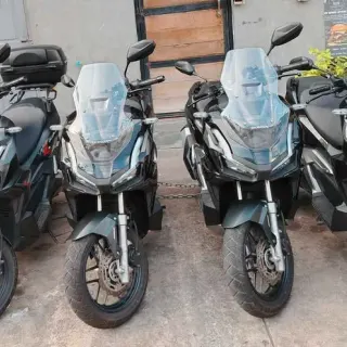 Rent Honda ADV 160