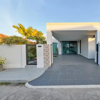 3 bedroom townhouse for sale in Chalong