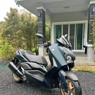 Rent Yamaha Xmax 300