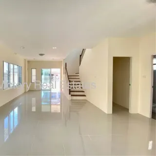 3 Bedroom Townhouse for sale in Kathu